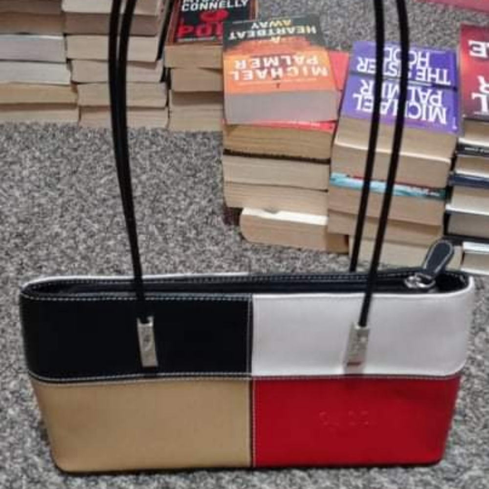 Multi color faux gucci purse sleek sexy stylish